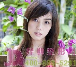 廣西總院醫(yī)院整形美容中心助大齡平胸女更自信