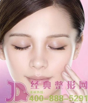  江西經(jīng)典唇裂修復(fù)過程
