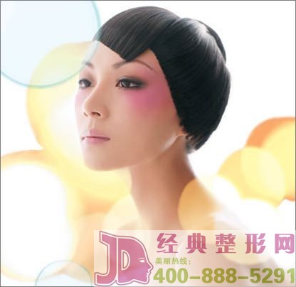 出现颈纹怎样进行日常护理呢？