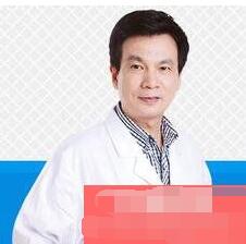 福州海峡整形林沸腾医生专攻乳房整形近20年