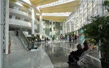 柳州市人民醫(yī)院大廳