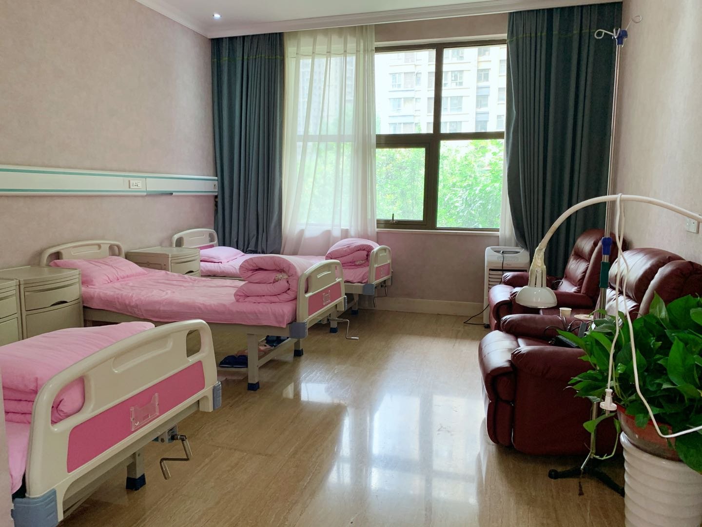 鄭州元素禾喜醫(yī)療美容門診部病房
