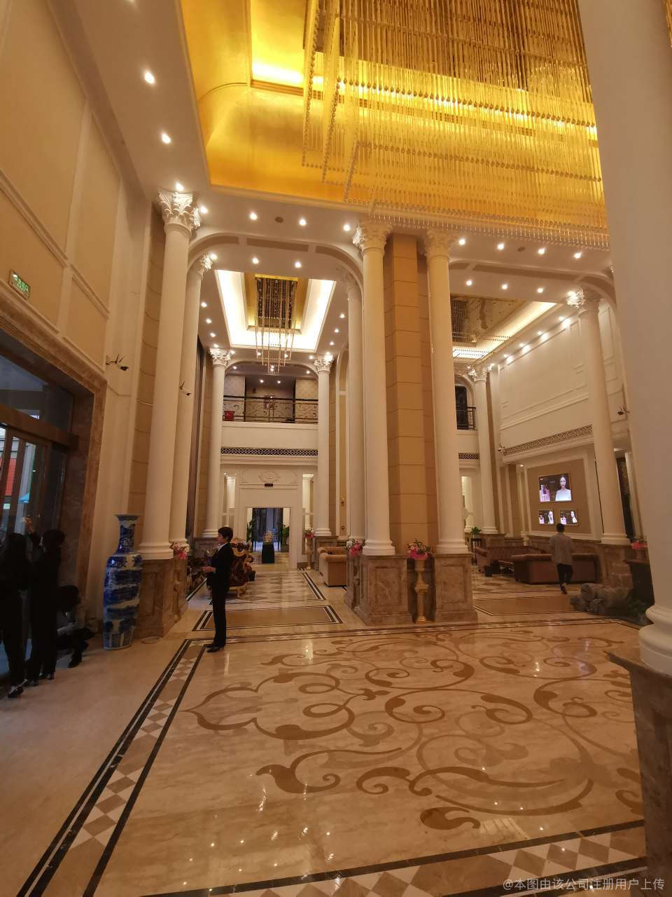 武漢漫恩醫(yī)療美容門診部大廳