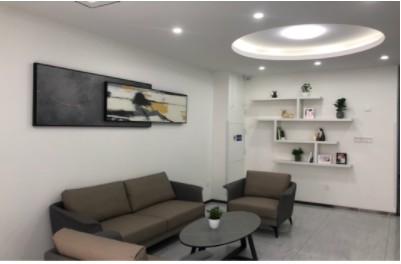 ?？诤８杩谇婚T診部大廳