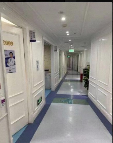 深圳美奧口腔醫(yī)院走廊