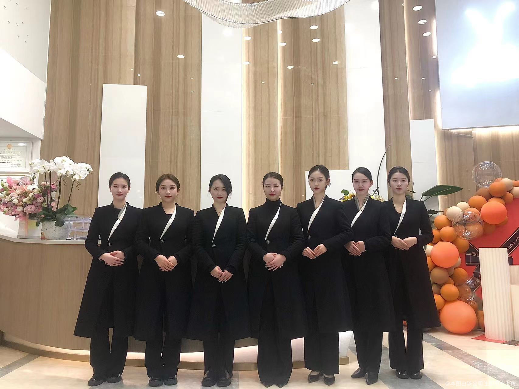 前臺(tái)