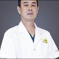 侯烜