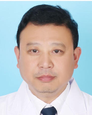 李勃